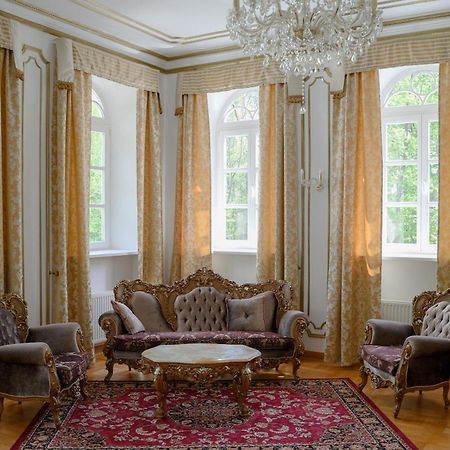 Palac Chojnata Wola Chojnata Extérieur photo