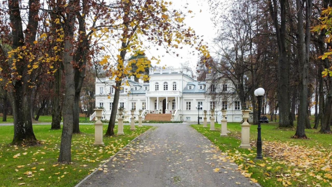 Palac Chojnata Wola Chojnata Extérieur photo