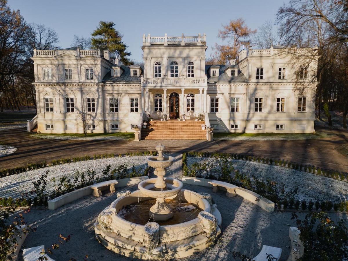 Palac Chojnata Wola Chojnata Extérieur photo