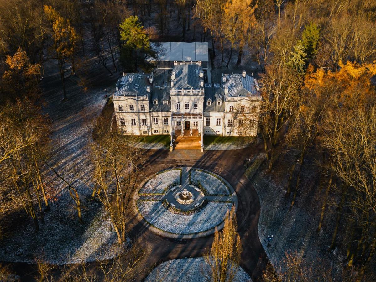 Palac Chojnata Wola Chojnata Extérieur photo