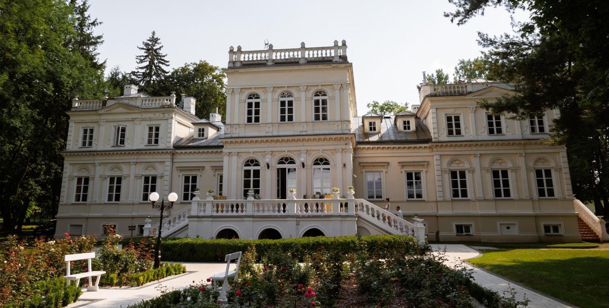 Palac Chojnata Wola Chojnata Extérieur photo