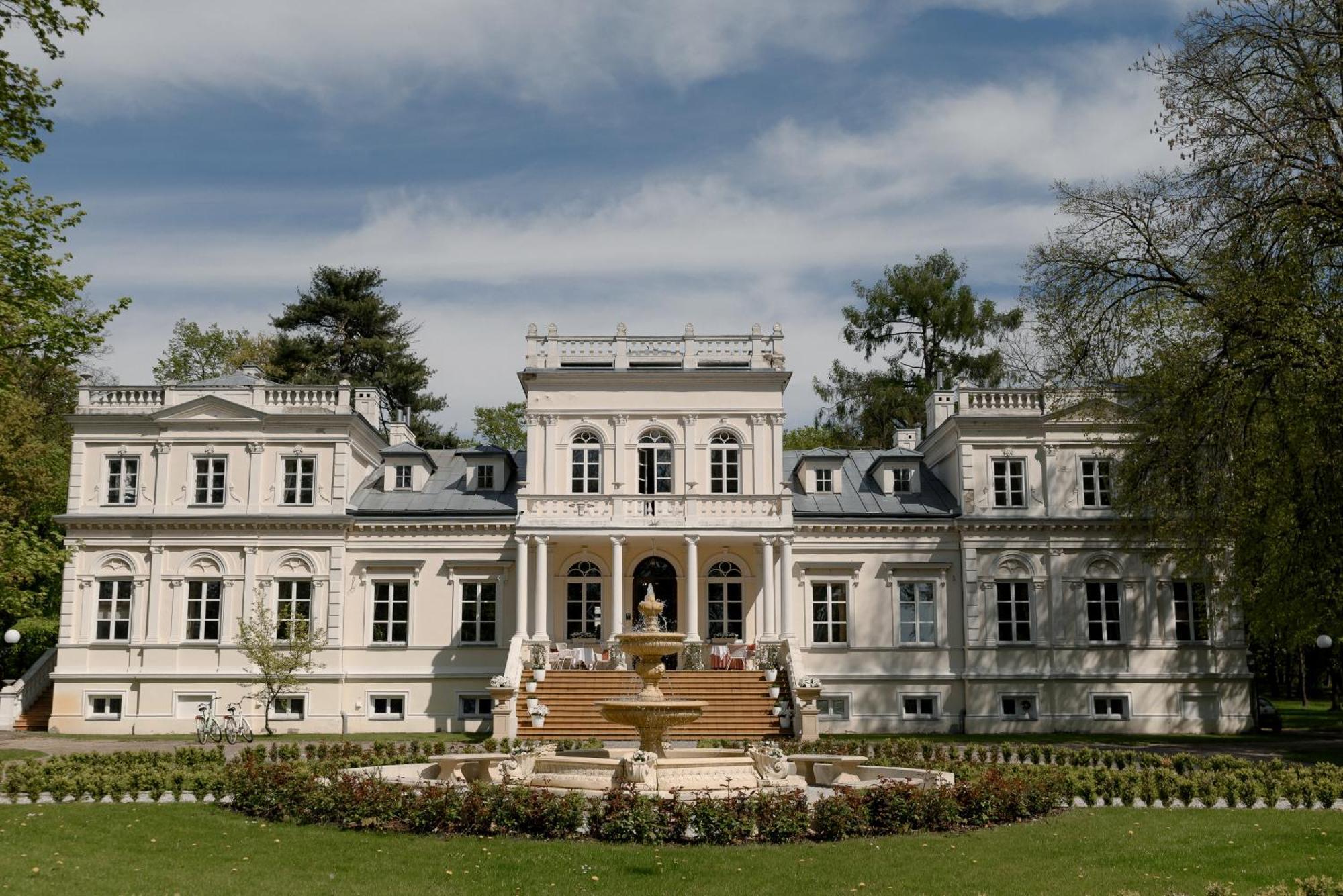 Palac Chojnata Wola Chojnata Extérieur photo