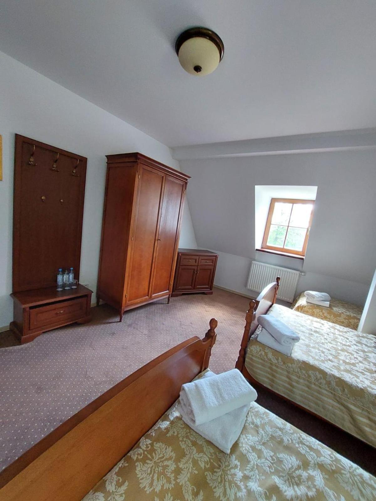 Palac Chojnata Wola Chojnata Extérieur photo